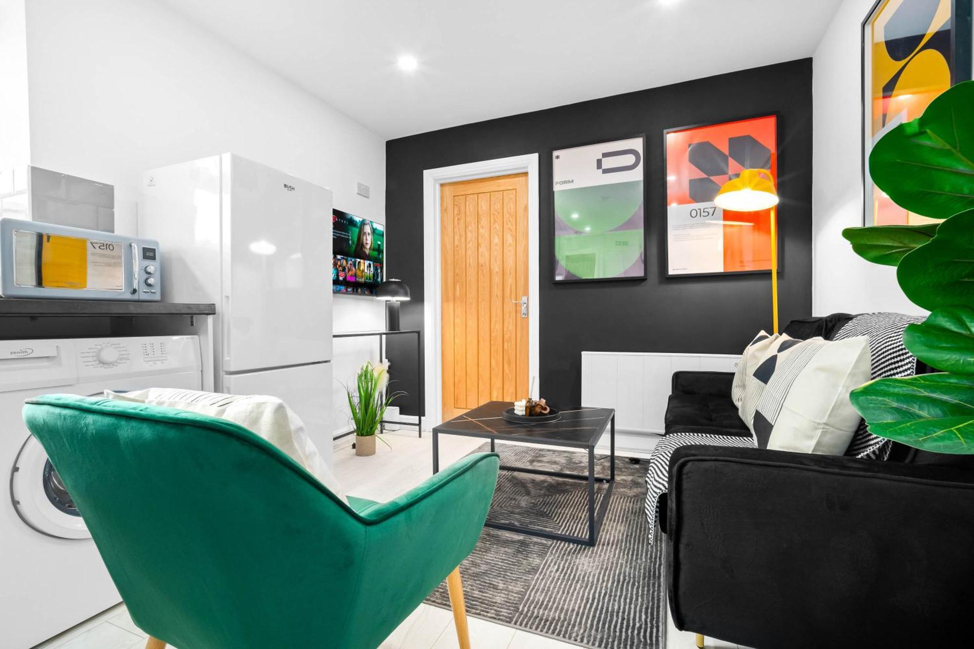 Luxury 3 Bedroom Apartment - Terrace - Near City Centre - Wifi - Smart Tv 1Mr Birmingam Exterior foto